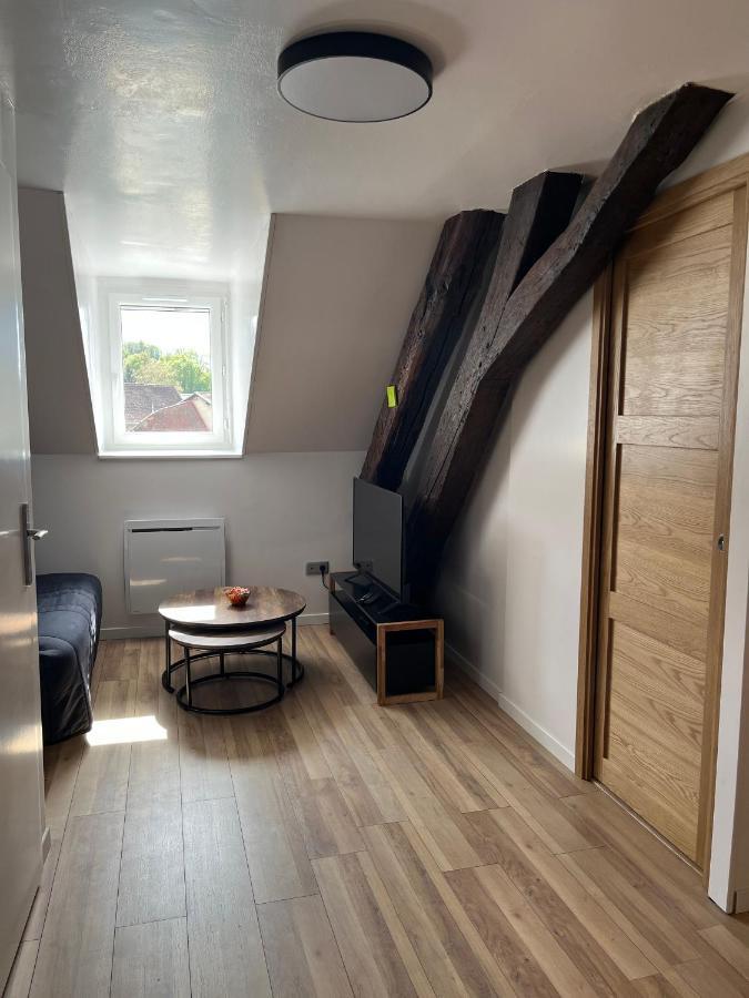 Appartement De La Fontaine A La Tour Du Pin Hyper Centre Parking Prive Zewnętrze zdjęcie
