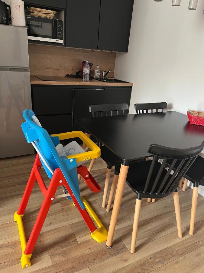 Appartement De La Fontaine A La Tour Du Pin Hyper Centre Parking Prive Zewnętrze zdjęcie